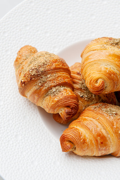 Mini Zaatar Croissant - FROZEN - Pack of 12 pcs