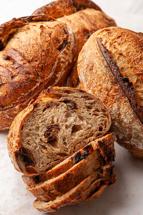 Sourdough Sun-Dried Tomato Artisan Bread (48 Hours) Sliced – FROZEN - 700g